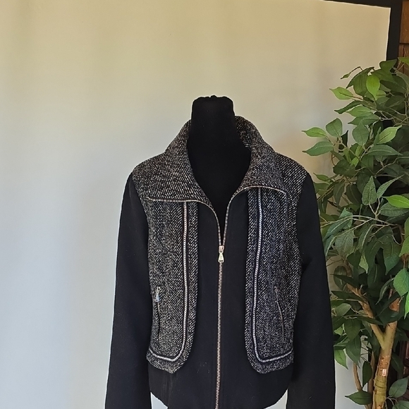 Guess Black and Gray Bomber Jacket - Picture 1 of 4